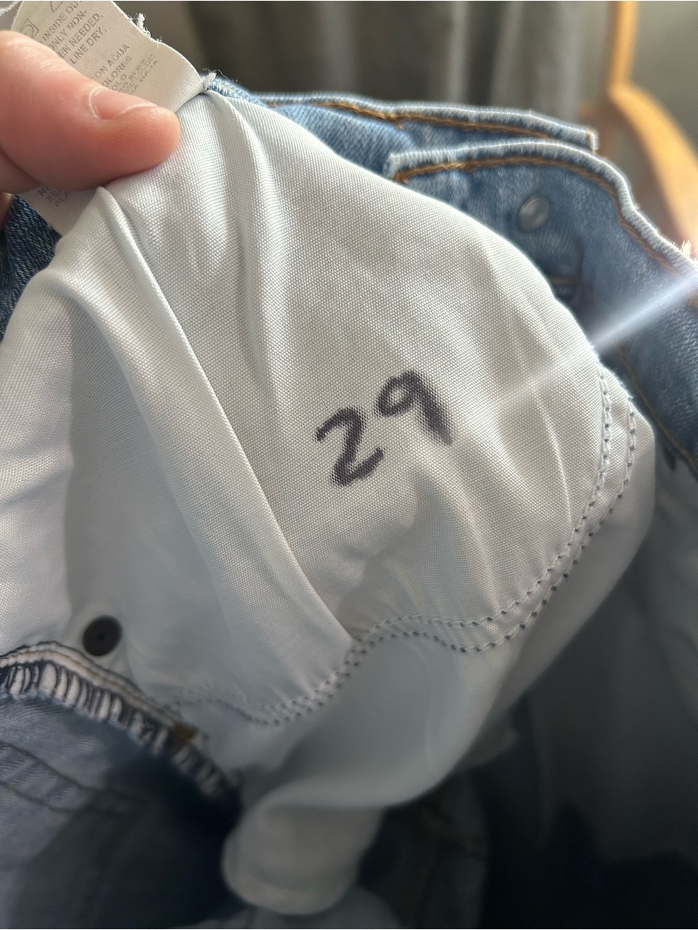 Wrangler Light Blue Men's Jeans Back Pocket Detail - Picture 10 of 15